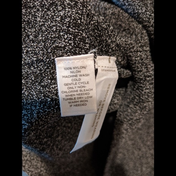 🎀B2GO! Ann Taylor LOFT Sweater Tank Top B&W - Picture 4 of 8